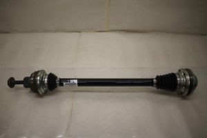 17800971 – 8R0501203C – Antriebswelle links hinten