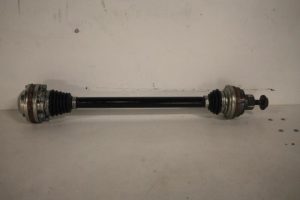 17804917 – 8R0501203C – Antriebswelle links hinten
