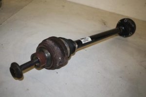 17821450 – 8K0501203N – Aandrijfas links-achter