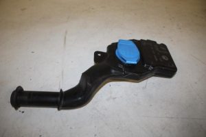 17822179 – 8T1955463B – Ruitensproeiertank voor