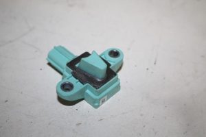 17824225 – 8K0955557C – Airbag Sensor