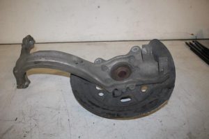 17831405 – 4E0407253R – Fusee links-voor
