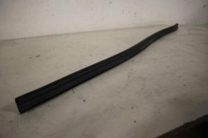 17819878 – 4M0823723 – Motorkaprubber