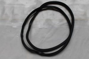 17794379 – 8R0833721D – Portierrubber 4Deurs rechts-achter