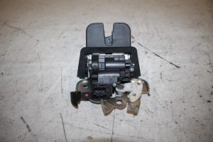 17813519 – 8R0827505 – Schließmechanik Heckklappe