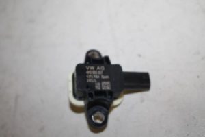 17818179 – 4H0955557 – Airbag Sensor