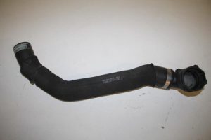 17802643 – 8K0121055E – Radiator hose