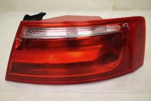 17798671 – 8T0945096 – Achterlicht rechts