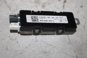 17823825 – 8T8035225C – Antenne Versterker
