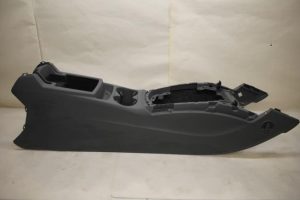 17795943 – 8R0863242AZ3 – Mittelkonsole