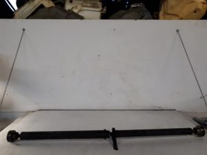 19499930 – 4F0521101F – Zwischenachse