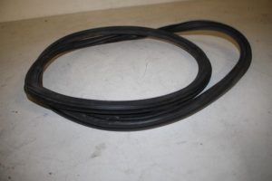 17820742 – 8V4833721B – Portierrubber 4Deurs rechts-achter