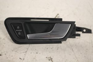 17814295 – 8R0837020A6PS – Portiergreep 4Deurs rechts-voor