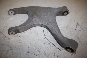 17817044 – 8K0505312J – Draagarm onder rechts-achter