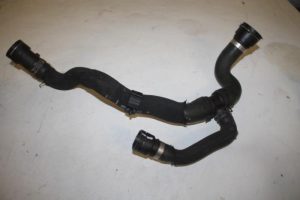 17826516 – 8R0121049B – Radiateurslang