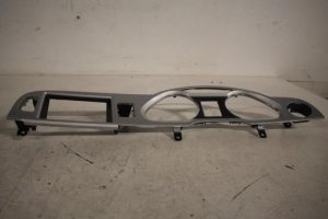 17807495 – 4F2857115H4T4 – Kilometerteller sierlijst