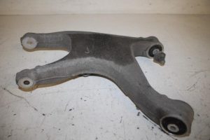 17816488 – 8K0505311J – Draagarm onder links-achter