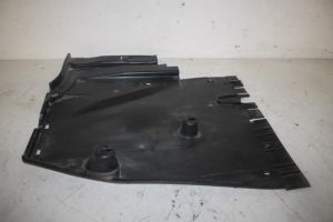 17832212 – 8T8825215B – Beschermplaat bodem