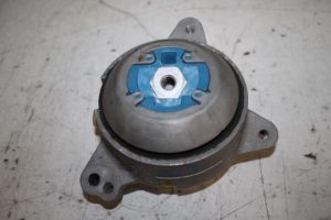 17816121 – 4H0399151AB – Versnellingsbak Steun