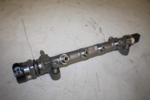 17821655 – 04L130089B – Fuel distributor