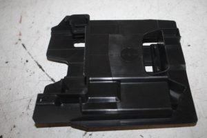 17809071 – 8W0907286 – Steun (diversen)