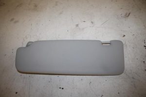 17823820 – 8U0857552CFT9 – Zonneklep