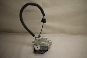 17798698 – 8J2837015A – Türschlossmechanik 4-türig links vorne