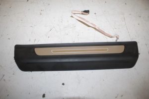 17832158 – 4M0947418 – Afdeklijst dorpel rechts