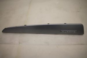 17795754 – 8R1853190AAJ9 – Dashboard sierlijst