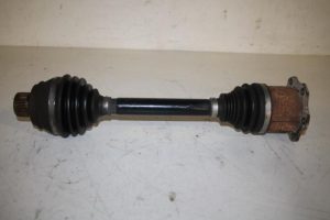 17818039 – 8R0407271C – Aandrijfas links-voor