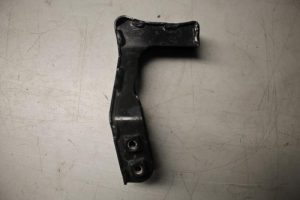 17812858 – 4H0399634A – Gearbox mount