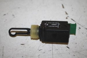 17810668 – 4B5962115A – Tailgate lock mechanism
