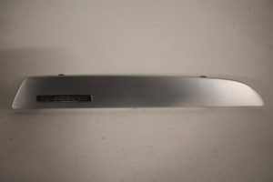 17802612 – 8K2853189M1NK – Dashboard sierlijst