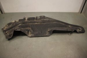 17820771 – 4M0825285F – Beschermplaat bodem