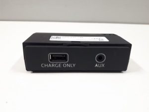 19118823 – 8W0035726 – AUX/USB aansluiting