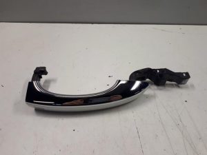 21242826 – 4H0837206CS9R – Türgriff 4-türig rechts vorne