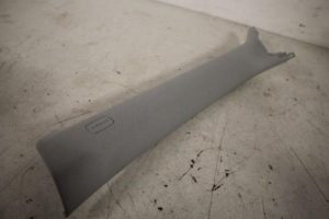 17823848 – 8T8867233TB9 – Stijl links-voor