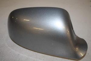 17805903 – 8T0857528E – Spiegelkappe rechts
