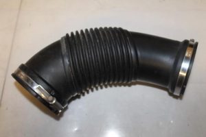 17793651 – 059129629B – Air intake hose