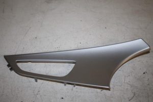 17811025 – 4G8867409KD5 – Sierstrip