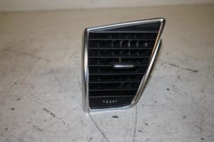 17814825 – 8R1820901FWVF – Luchtrooster Dashboard