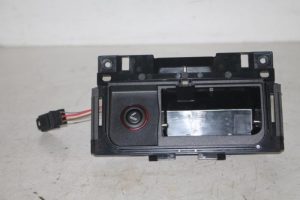 17808184 – 4G0857951A4PK – Aschenbecher vorne