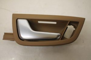 17796178 – 4E08370198R8 – Portiergreep 4Deurs links-voor