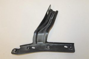 17791369 – 8H0821136A – Steun (diversen)