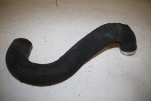 17827319 – 8K0145738AF – Intercooler Slang