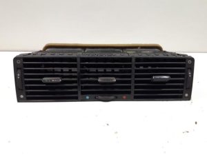 18919360 – 4D0820951E54 – Luchtrooster Dashboard