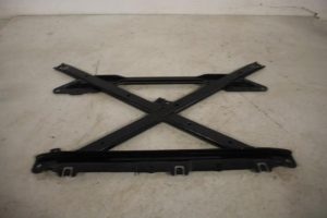 17822204 – 8K1399345E – Steun (diversen)