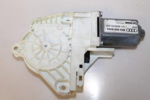 17791518 – 8K0959802A – Door window motor