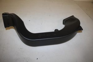 17818225 – 4M1819656B – Luchtgeleider