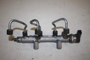 17804427 – 059130090BT – Kraftstoffverteiler
